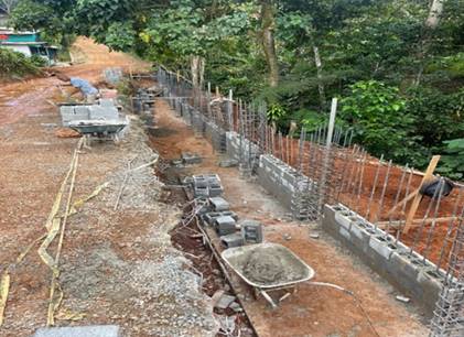 Fotografía de las obras que se construyen en la comunidad de Tierra Prometida en Pérez Zeledón.